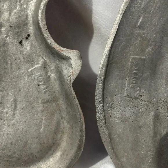 Vintage Violin Mandolin Wall Decor Brown Finish Mid Century Royal Cast Aluminum - Picture 7 of 9